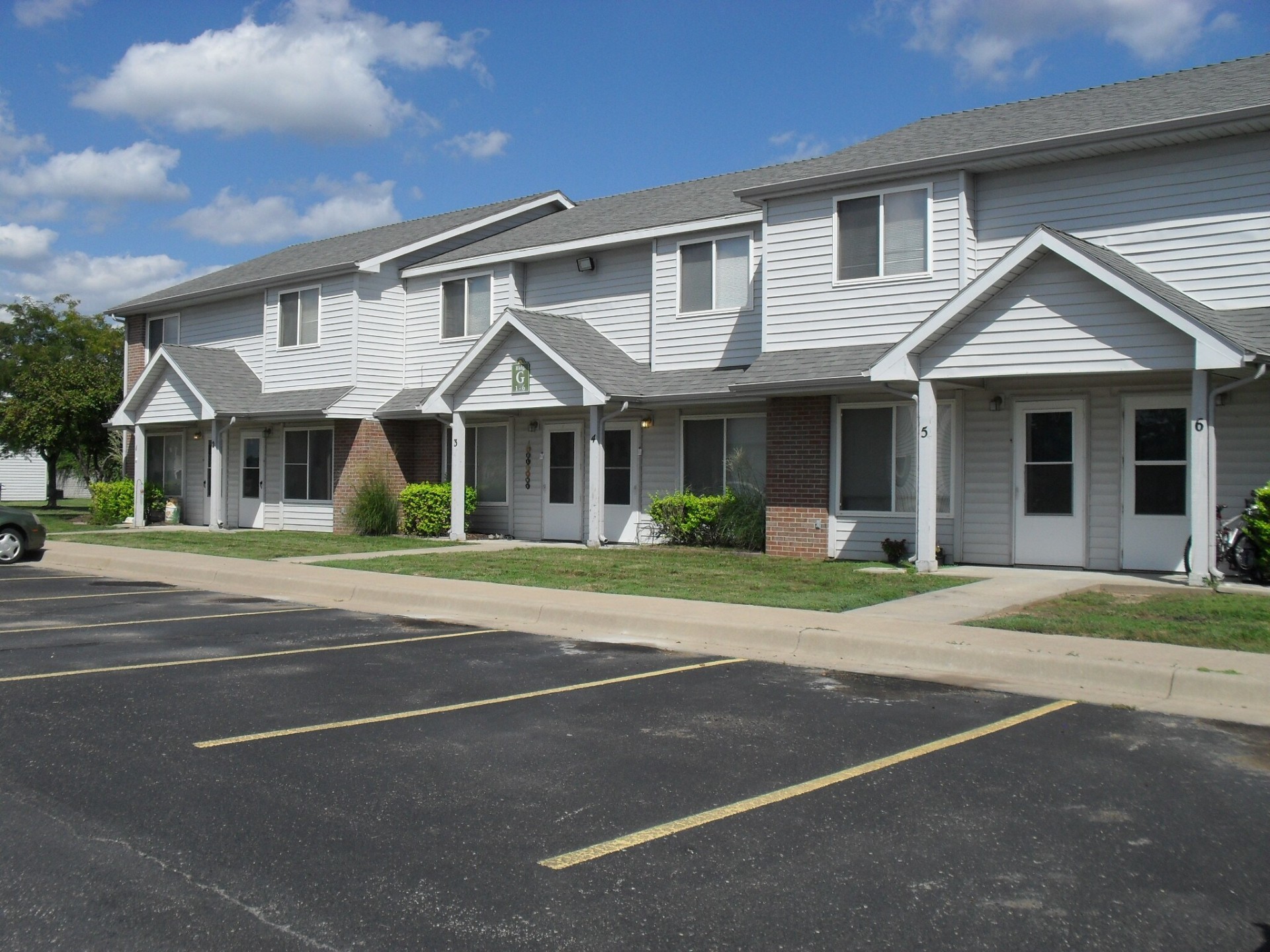 Country Walk Apartments